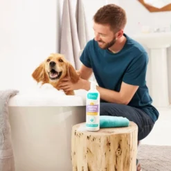 Frisco Brightening Cat & Dog Shampoo with Aloe 8 Frisco Brightening Cat & Dog Shampoo with Aloe -FRISCO Sales 192074 PT3. SY630 V1585321035