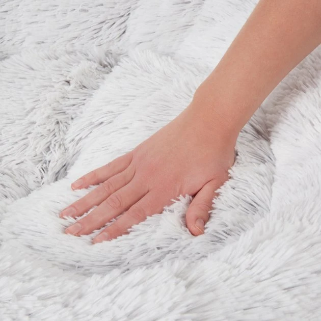 Frisco Eyelash Cat & Dog Bolster Bed 8 Frisco Eyelash Cat & Dog Bolster Bed - Image 6