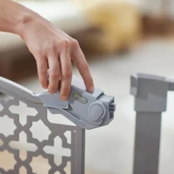 Frisco Metal Pattern Extra Wide Auto-close Dog Gate 8 Frisco Metal Pattern Extra Wide Auto-close Dog Gate -FRISCO Sales 280284 PT4. SY630 V1627400787