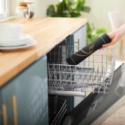 Frisco Silicone Fish Print Dog & Cat Food Mat, Black -FRISCO Sales 311953 PT5. SY630 V1642543891