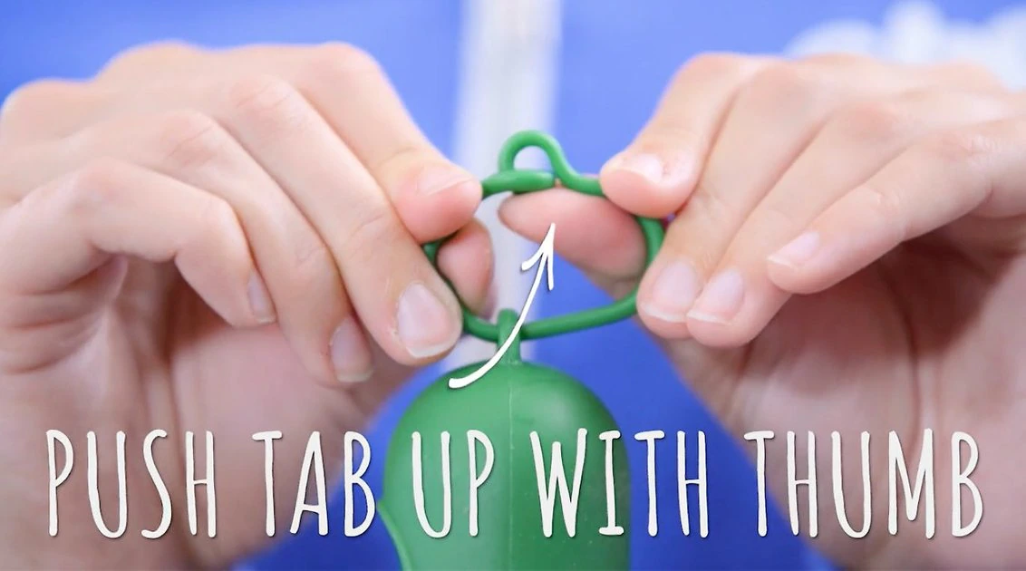 Frisco Dog Poop Bags + Dispenser, 15 count 6 Frisco Dog Poop Bags + Dispenser, 15 count - Image 4